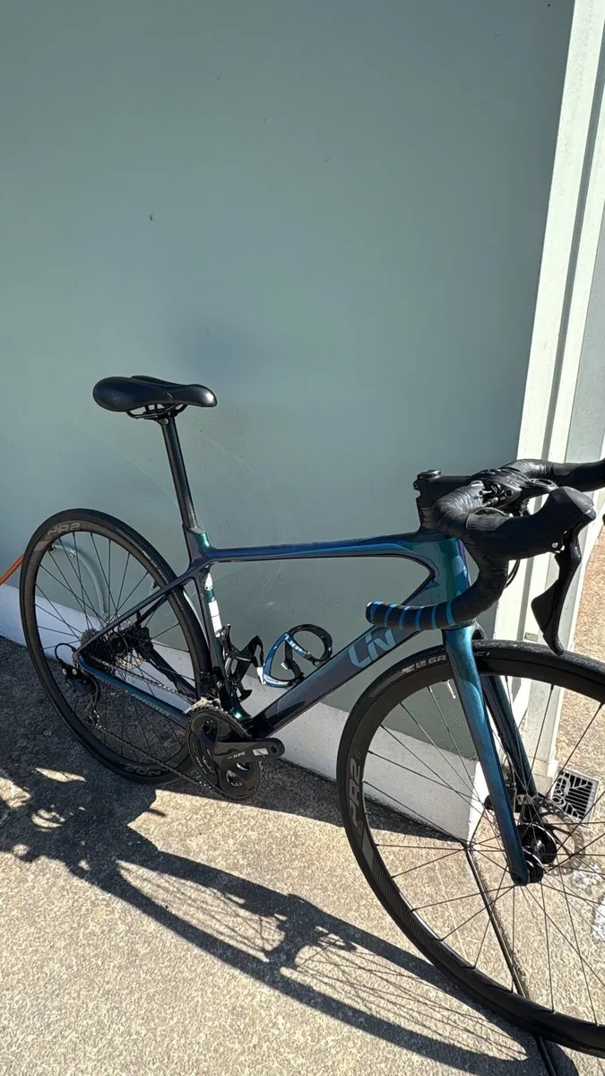 Liv Langma Advanced Disc Road Bike - Image 2