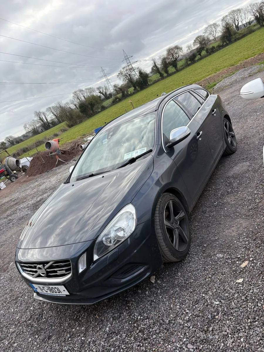 2011 Volvo V60 1.6 DrivE R Design - Image 4