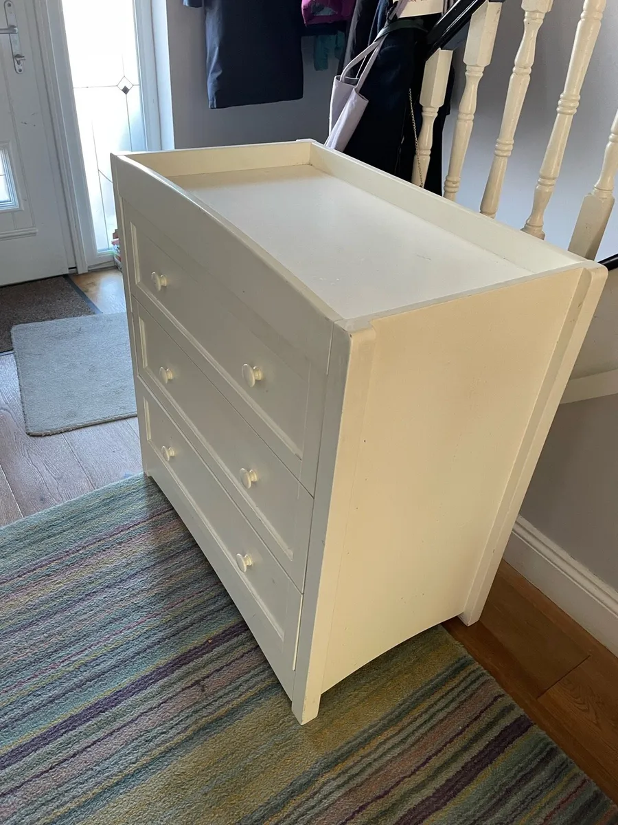Chest of drawers / Baby Changing - Image 4