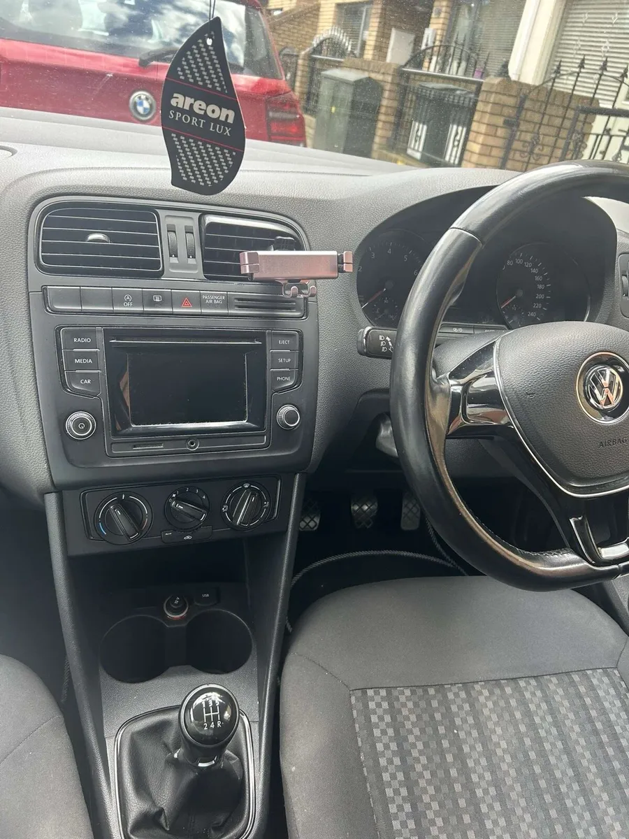 2015 Volkswagen Polo 1.0L - Image 3