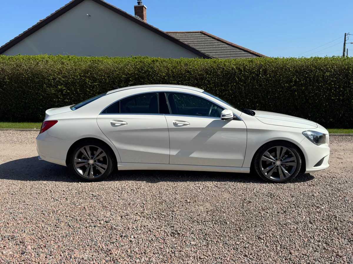 161 Mercedes Benz CLA A180 Only 28,000 Kms - Image 3