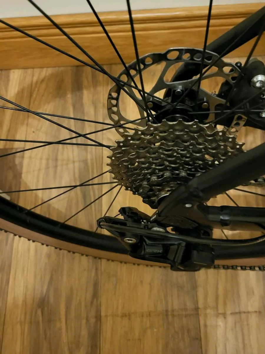 Gravel bike - Image 2