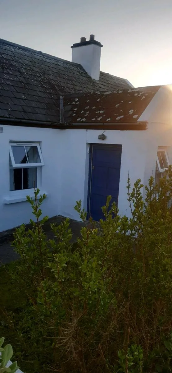 Seafront Holiday Home - Image 4