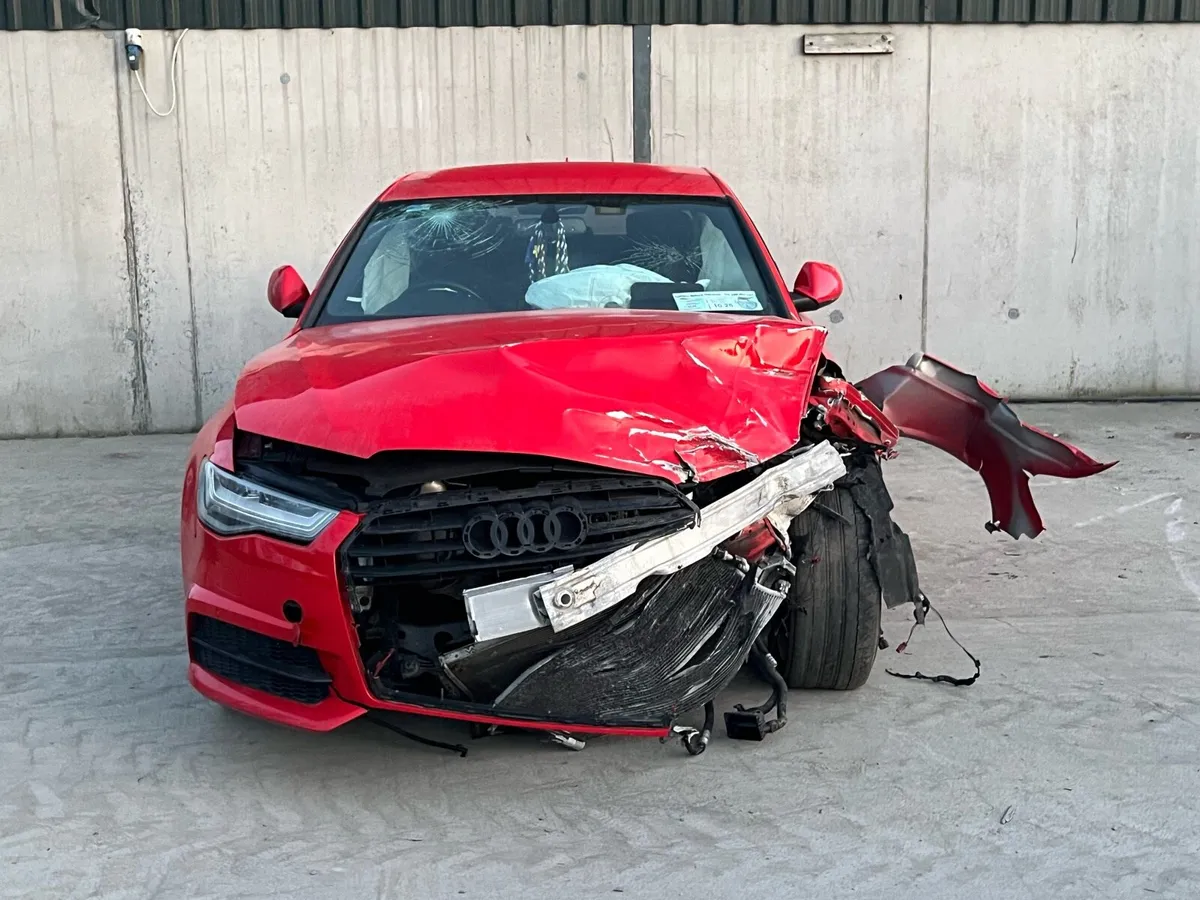 2016 Audi A6 for parts - Image 4