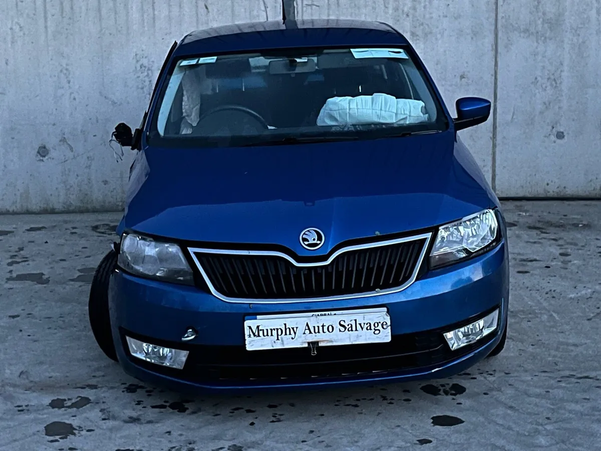 2015 Skoda Rapid for parts - Image 1
