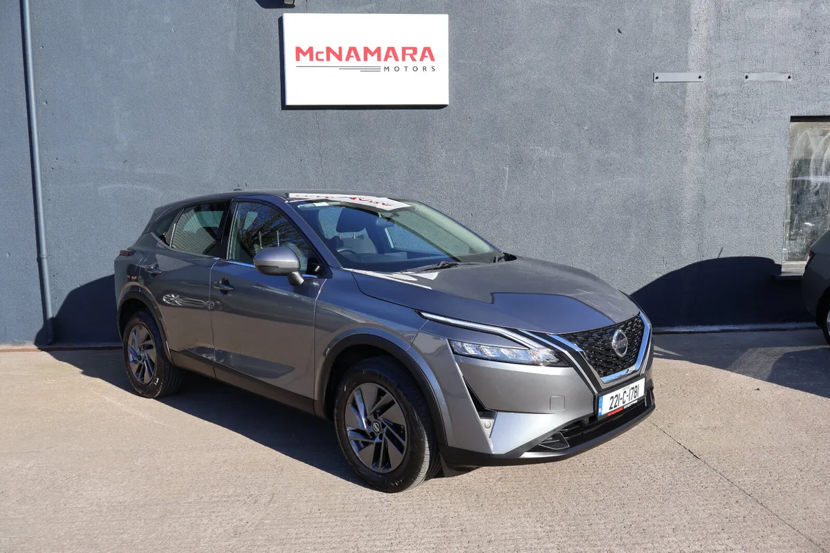 Nissan Qashqai SV Hybrid Only 10,000Km 'As New' - Image 1