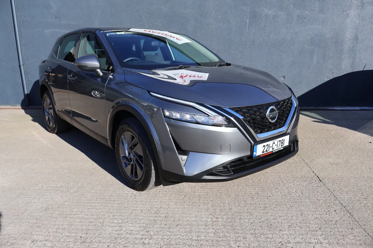 Nissan Qashqai SV Hybrid Only 10,000Km 'As New' - Image 3