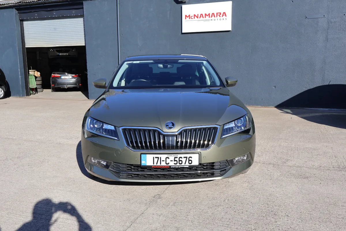 Skoda Superb Style Only 75,000Km Exceptiona! - Image 4
