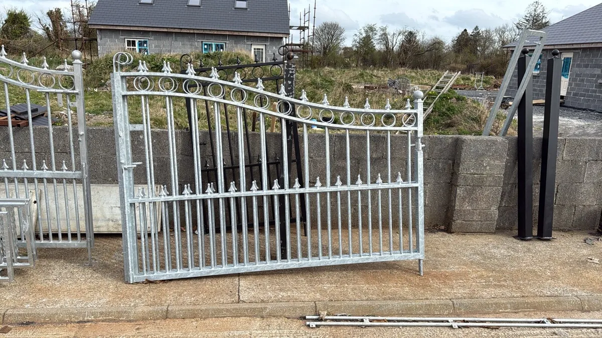 Galvanized gates 50% off - Image 4