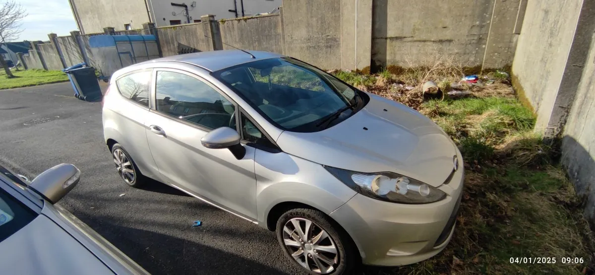 Ford Fiesta 2010 - Image 4