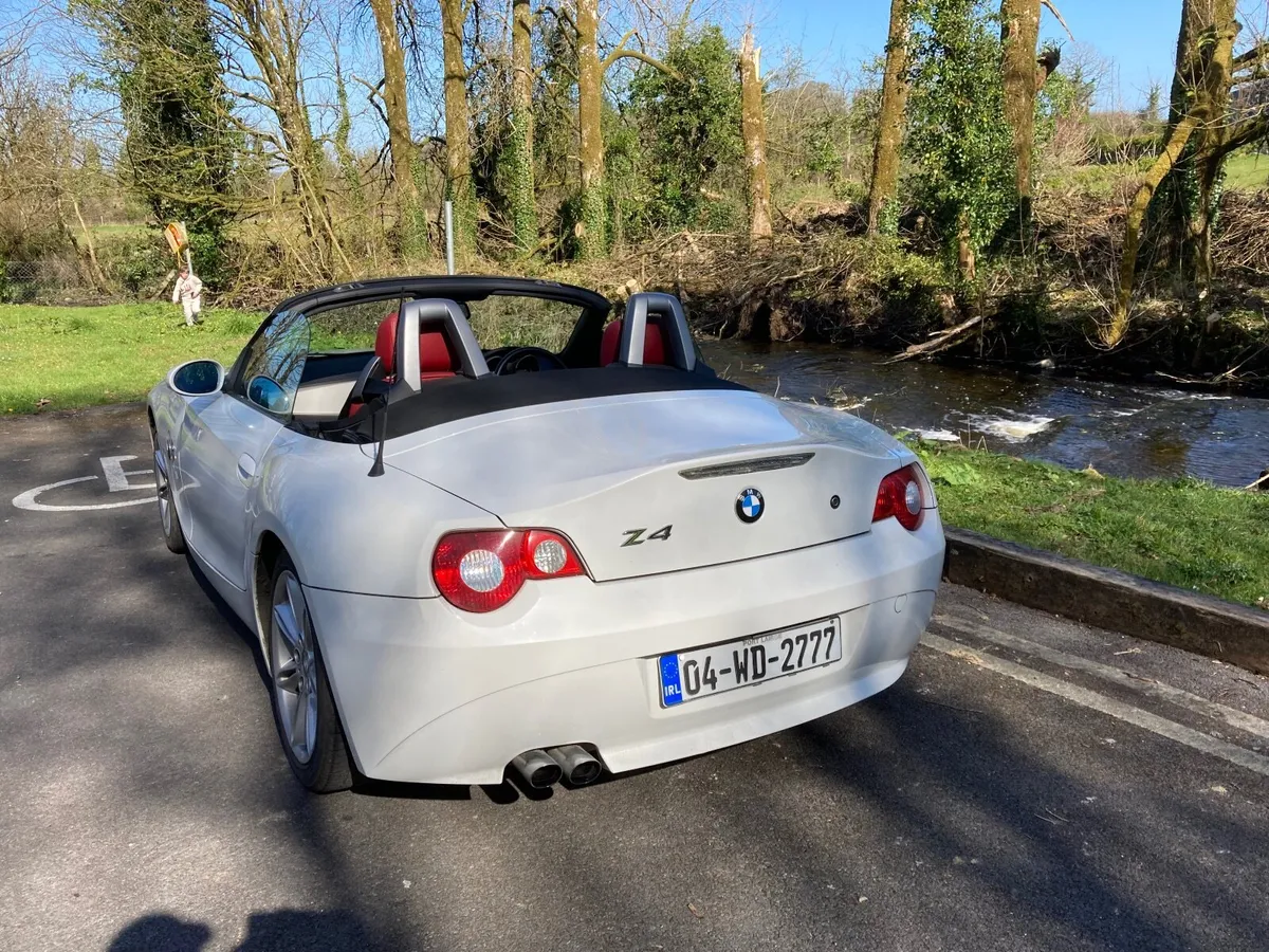 BMW Z4 2004 - Image 4