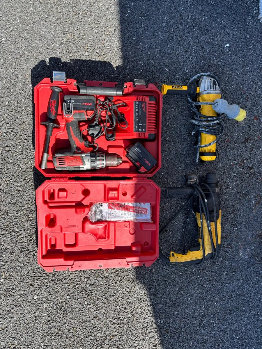 DeWalt Drill, Grinder & Battery Milwaukee Drill - Image 1