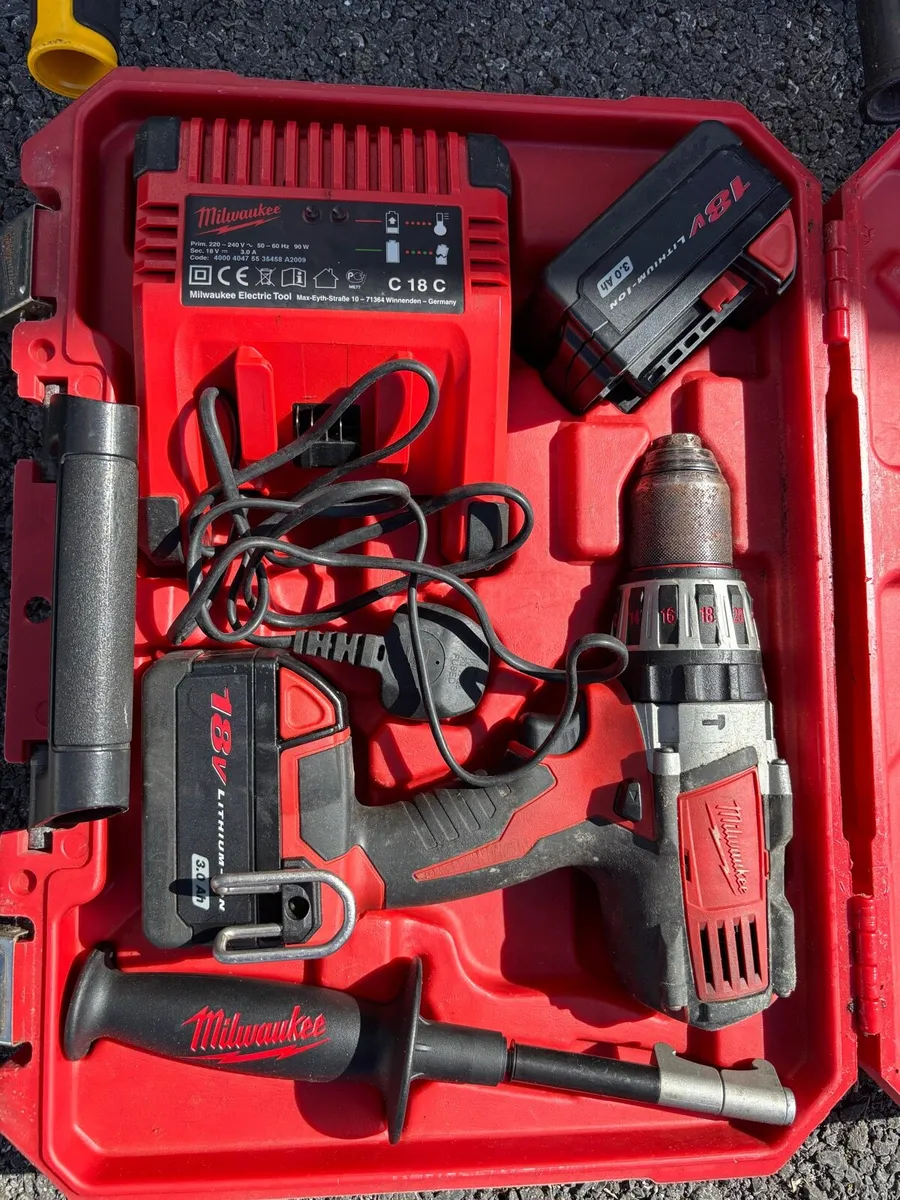 DeWalt Drill, Grinder & Battery Milwaukee Drill - Image 2
