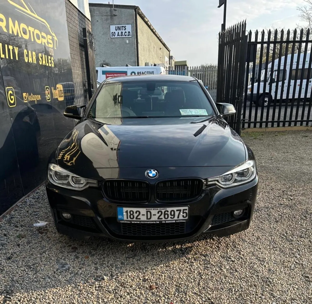 BMW 330E Automatic - Image 2