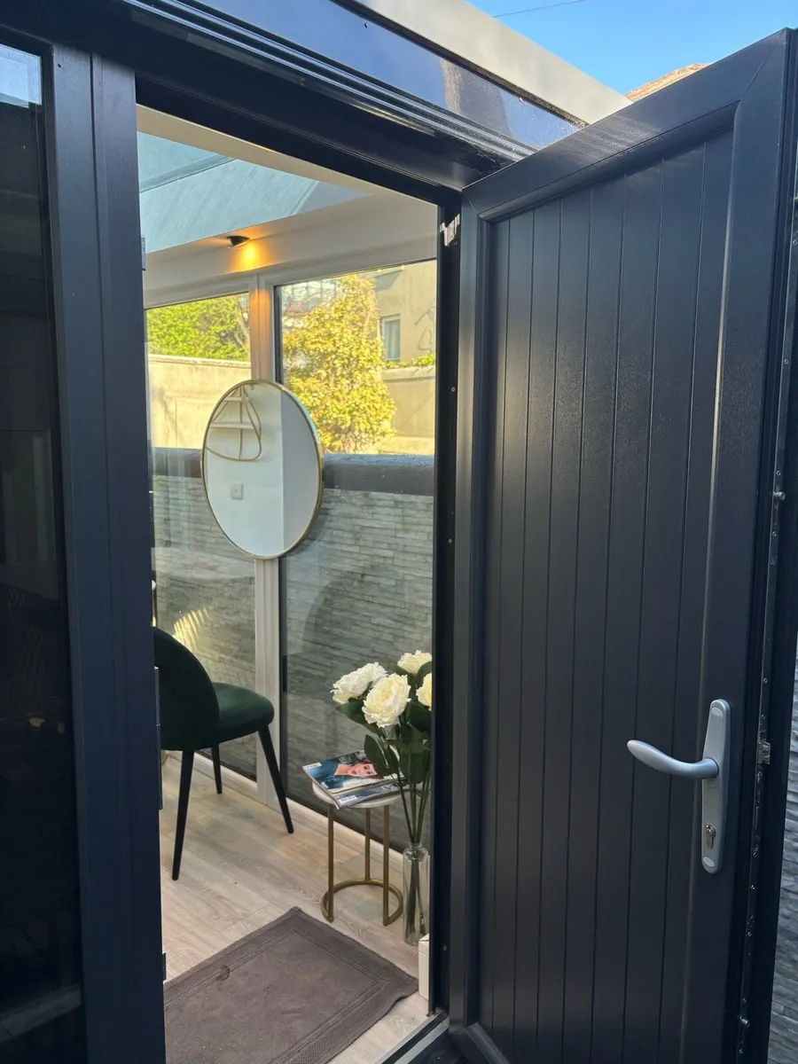 GARDEN ROOM / HOME OFFICE - Image 1