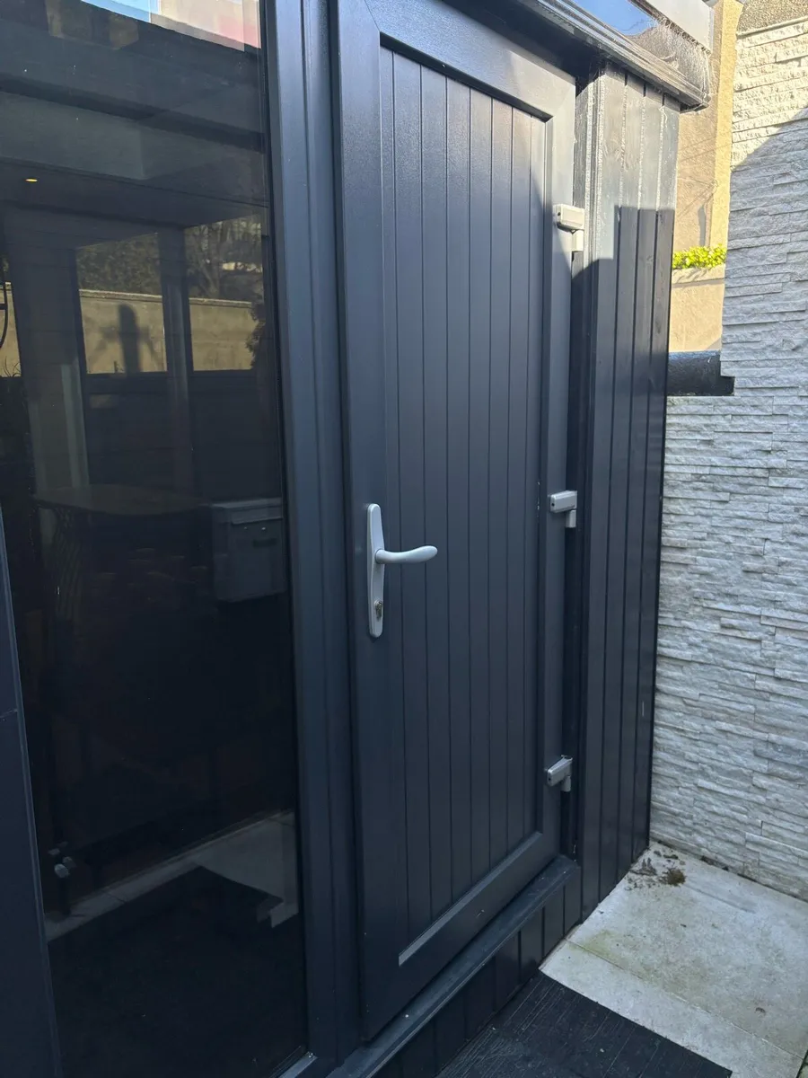 GARDEN ROOM / HOME OFFICE - Image 2