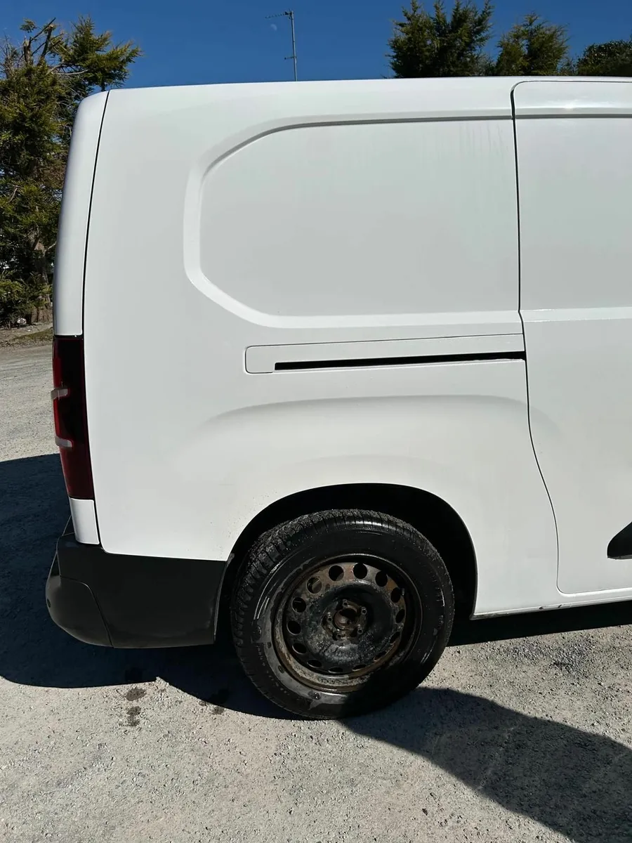 Citroen Berlingo 2020 - Image 2