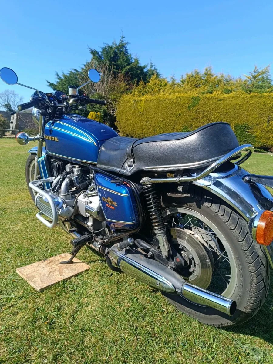 Honda Goldwing GL1000 - Image 1