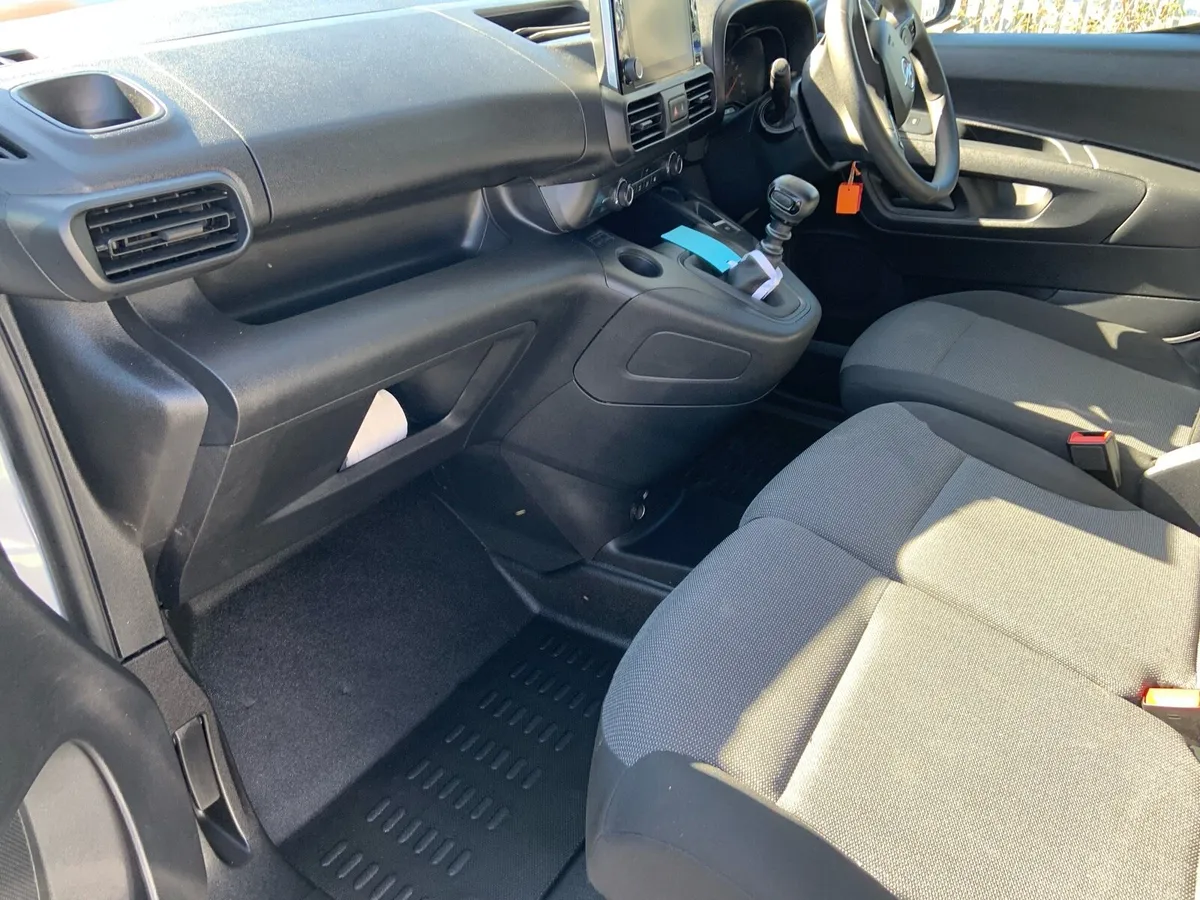 232 opel combo 12k kms - Image 2