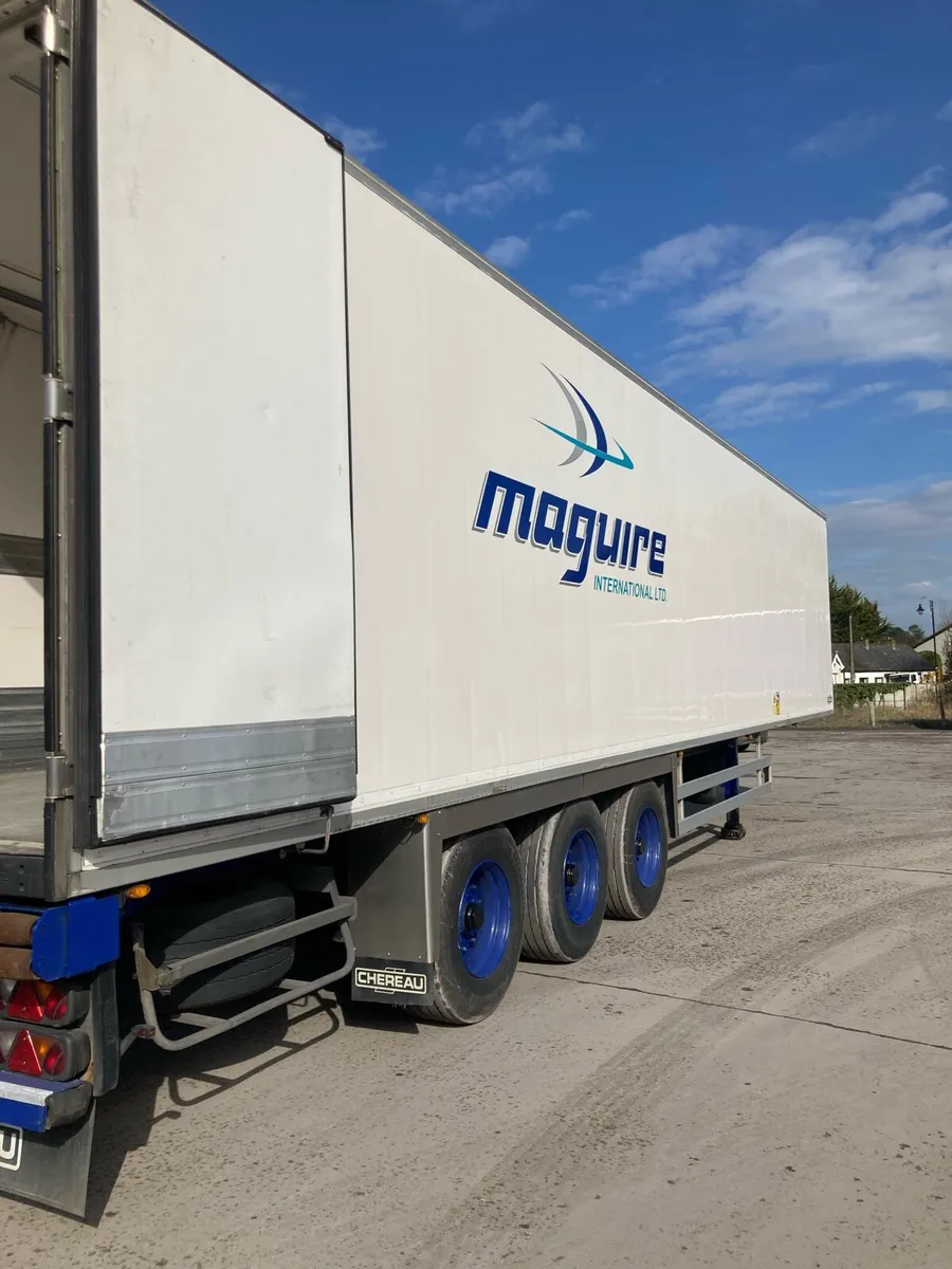Refrigerated trailer - Image 1