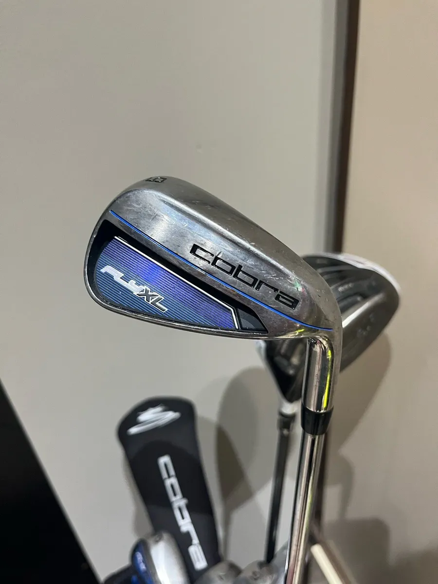 Cobra Golf Clubs and Cart Bag - Image 3