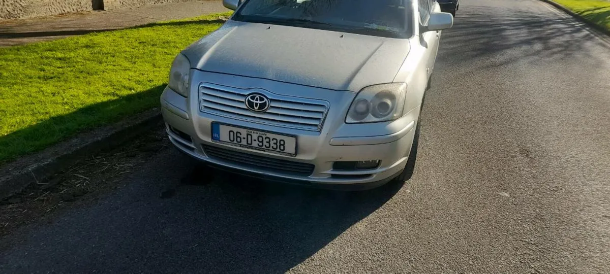 Toyota Avensis 2006 Petrol. NCT 1/26.   €950 - Image 3