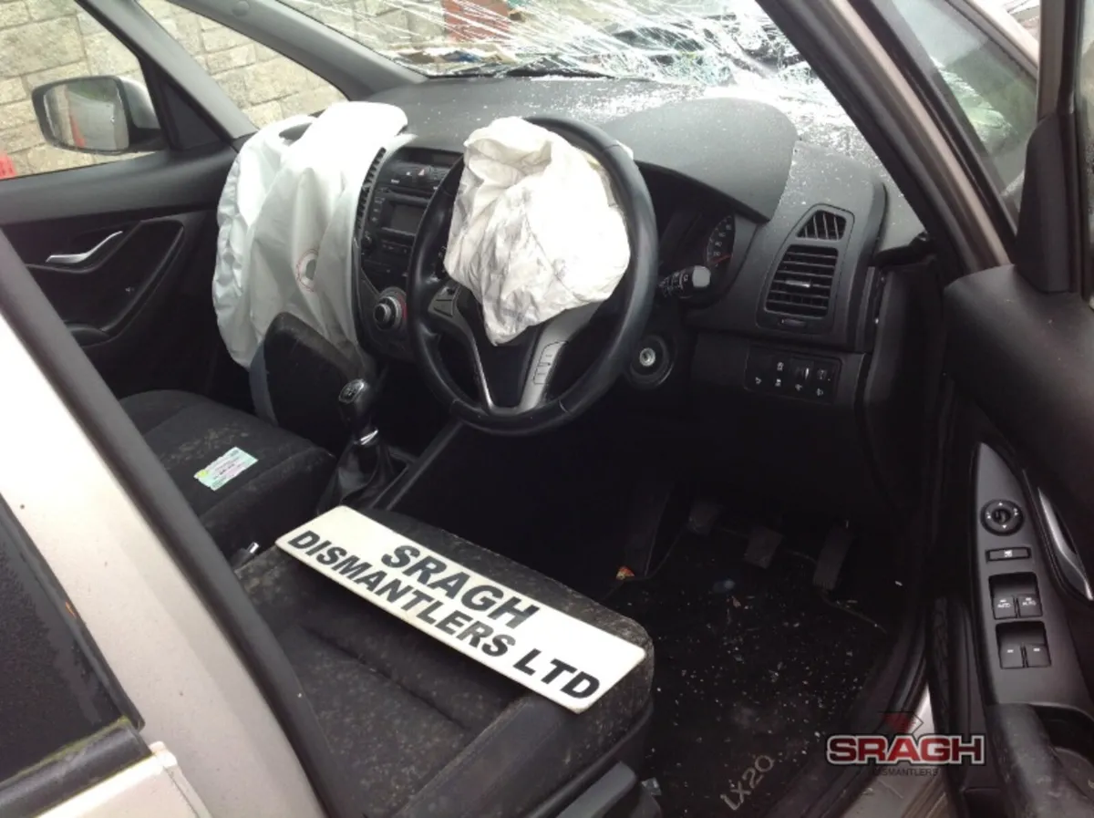 HYUNDAI I10,I20,I30,I40 COLLECTIONcar - Image 3