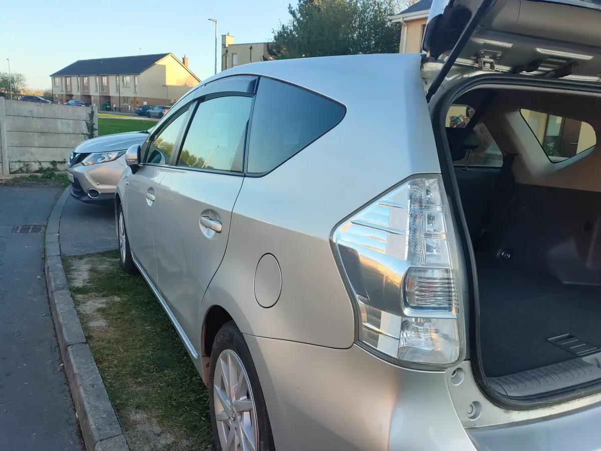 Toyota Prius 2012 - Image 3