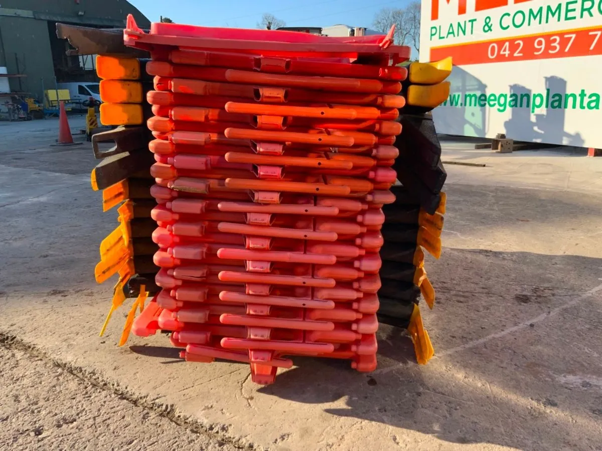 2.0mts x 1.0mts  PEDESTRIAN SAFETY BARRIERS...649. - Image 3