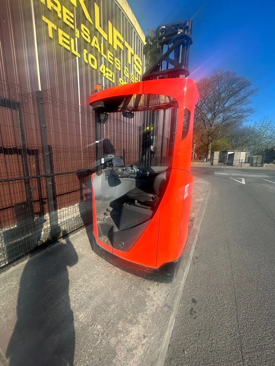 Toyota Electric Reach Truck - Image 3