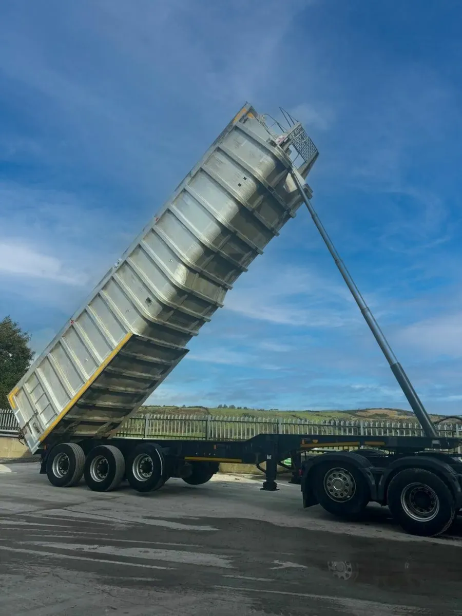 Bulk Alloy Tipping Trailer FOR SALE - Image 1