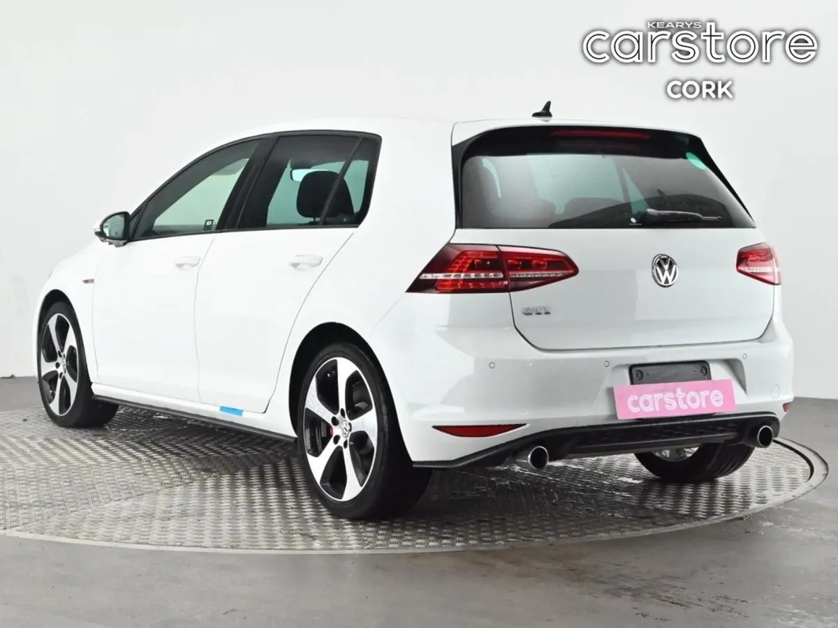 Volkswagen Golf 2.0 GTI Auto - Image 3