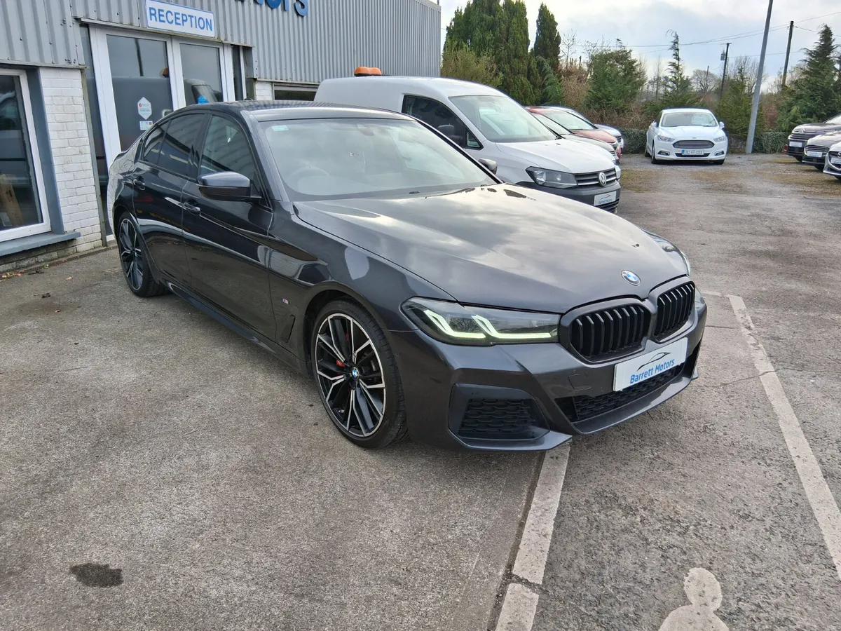 BMW 5-Series 2022 - Image 2