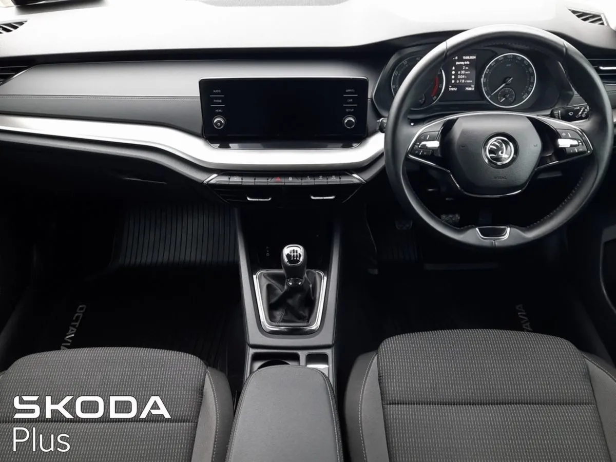Skoda Octavia  only 66 500 Kms  Ambition 2.0tdi 1 - Image 2
