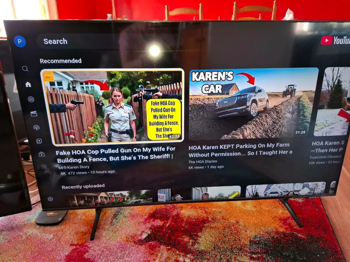 50 INCH SMART TV - Image 1