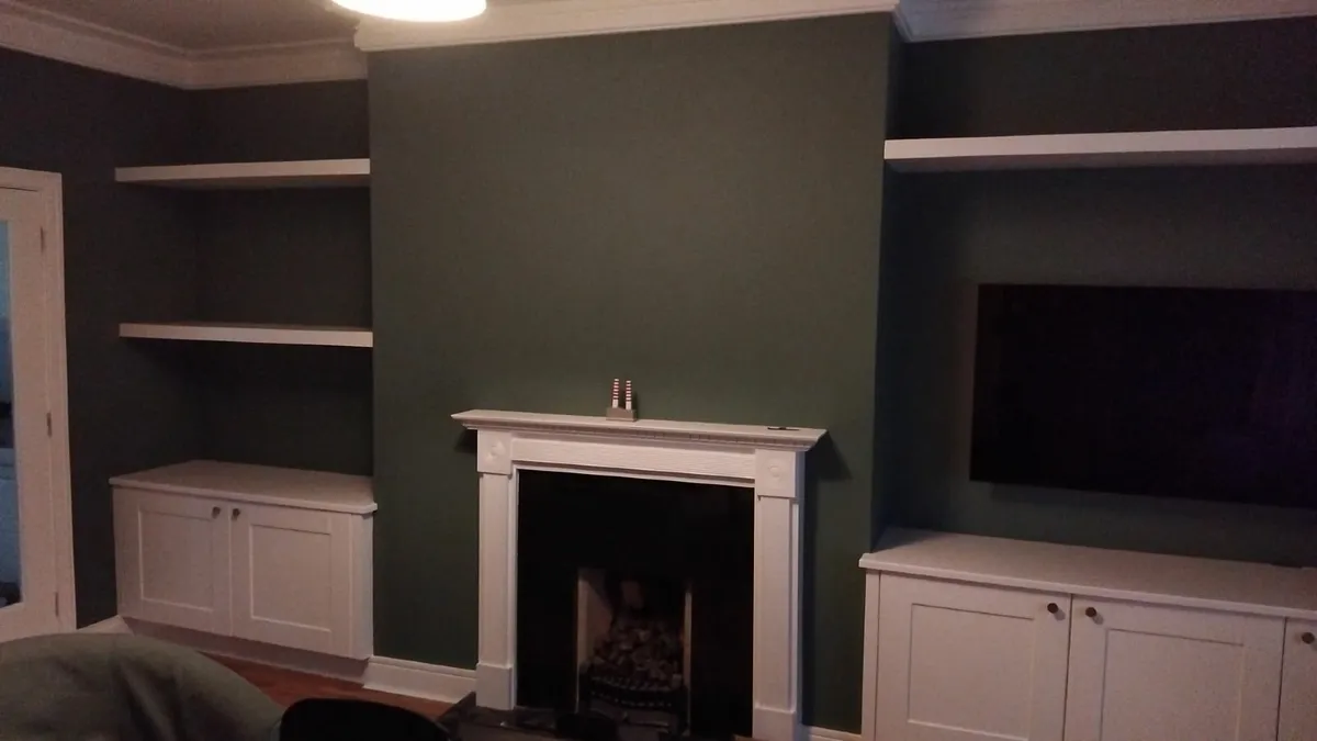 Cabinets feature wall - Image 2