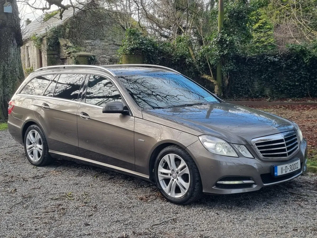 2011 MERCEDES E-CLASS ADVANTGARDE AUTO ESTATE - Image 1