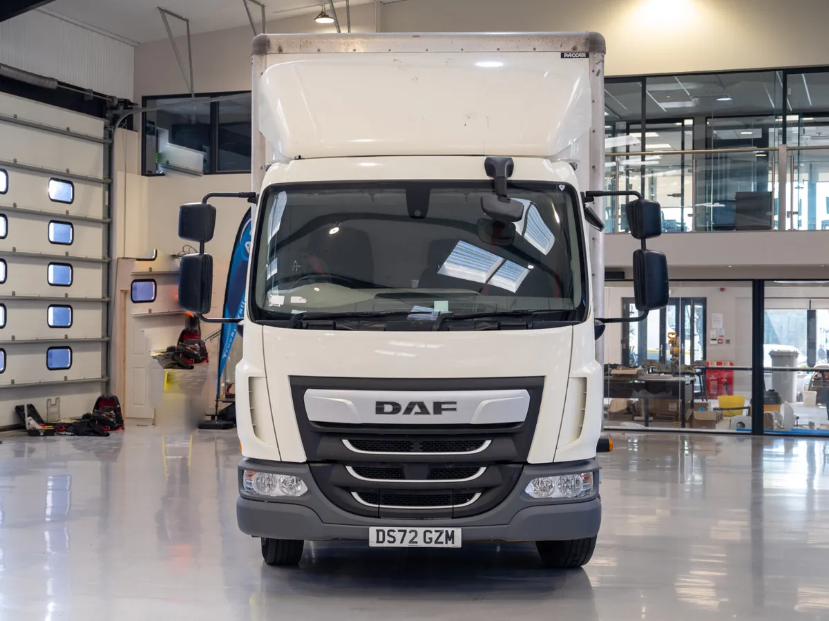 2023 (72) DAF LF 190 12T 4X2 CURTAINSIDER - Image 2