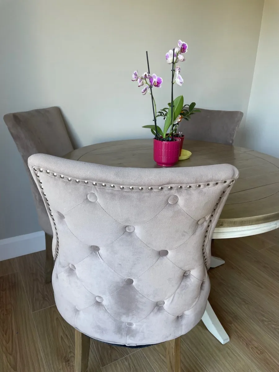 Table - Image 3