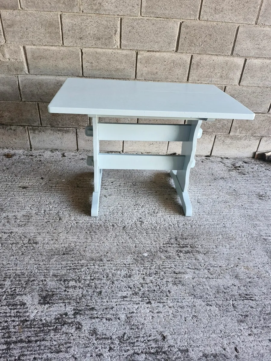 2 tables - Image 4