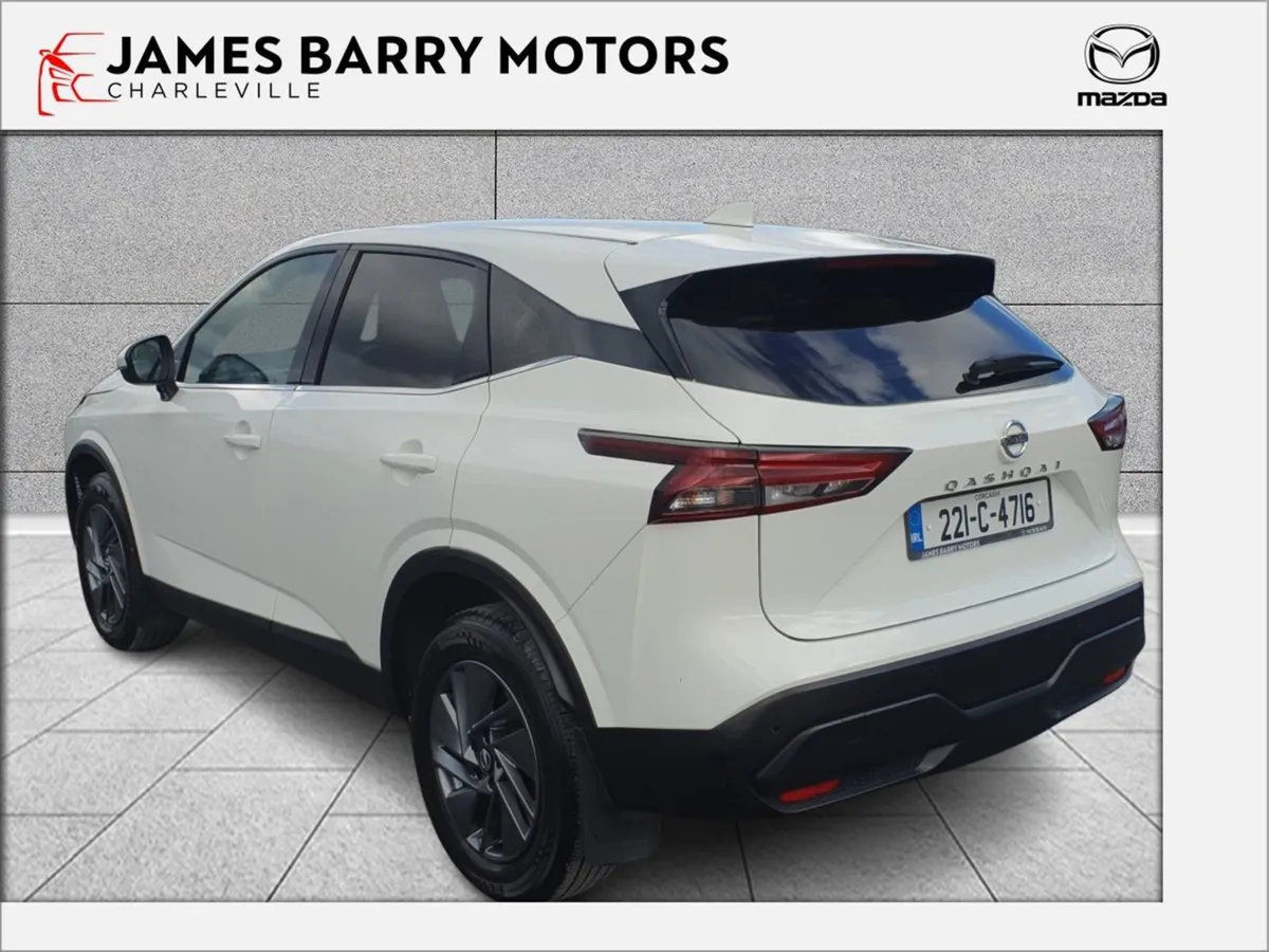 Nissan QASHQAI 1.3 PET Mild Hybrid SV - Staff Car - Image 4
