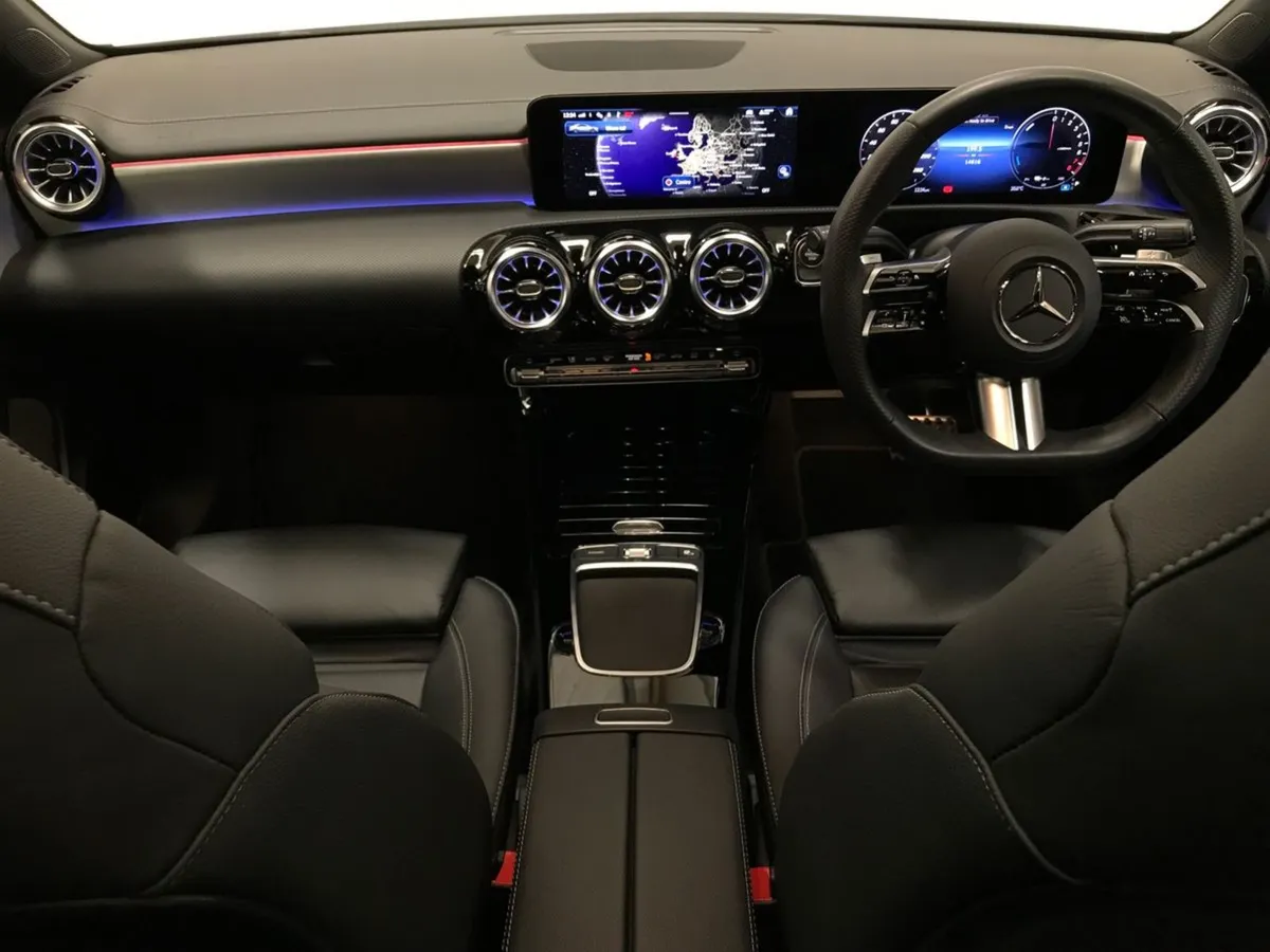 Mercedes-Benz CLA Cla250 e AMG Line Premium - Image 4