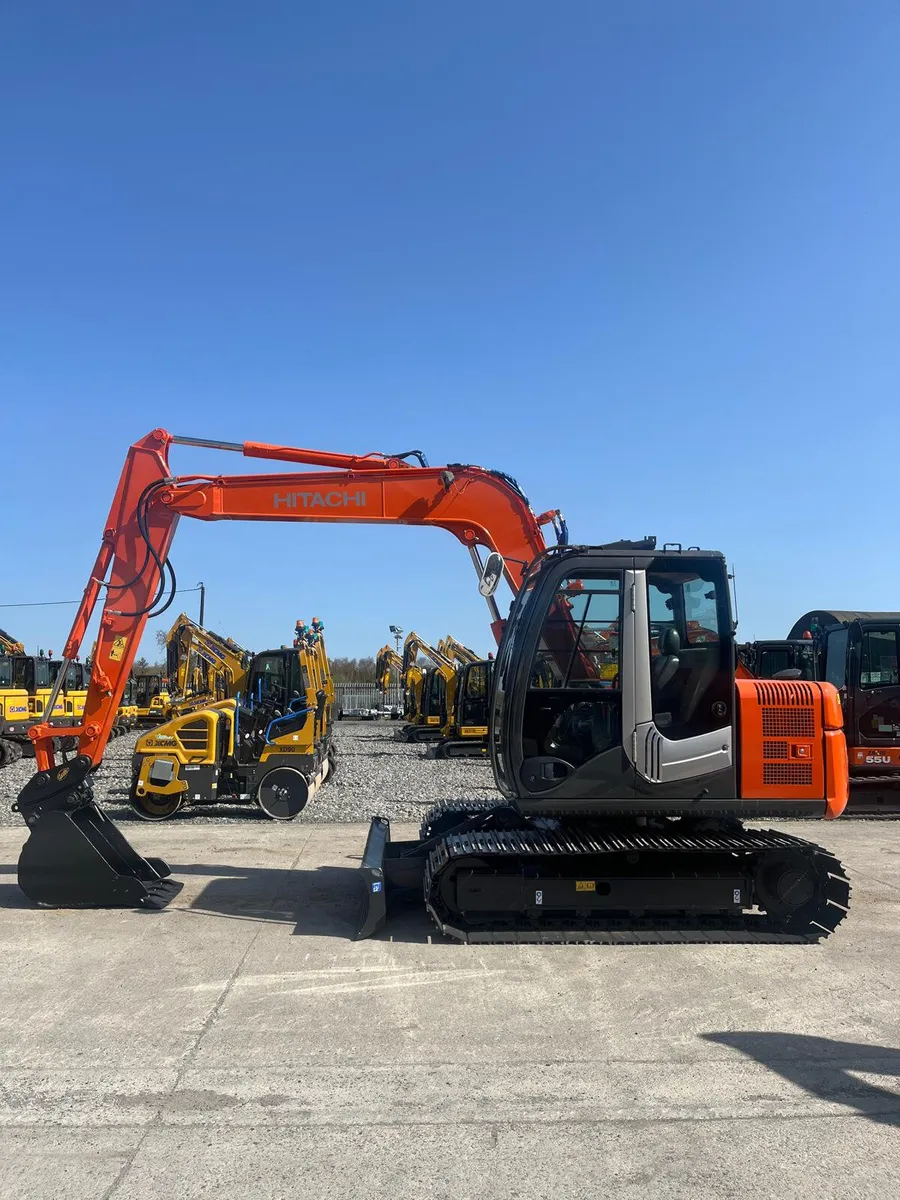 2016 Hitachi ZX70-3 - Image 1