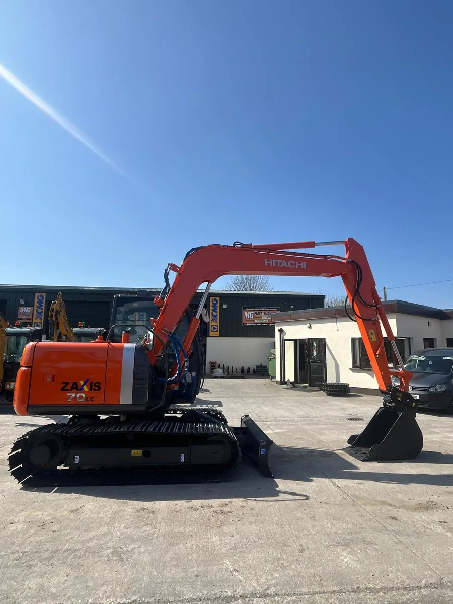 2016 Hitachi ZX70-3 - Image 2