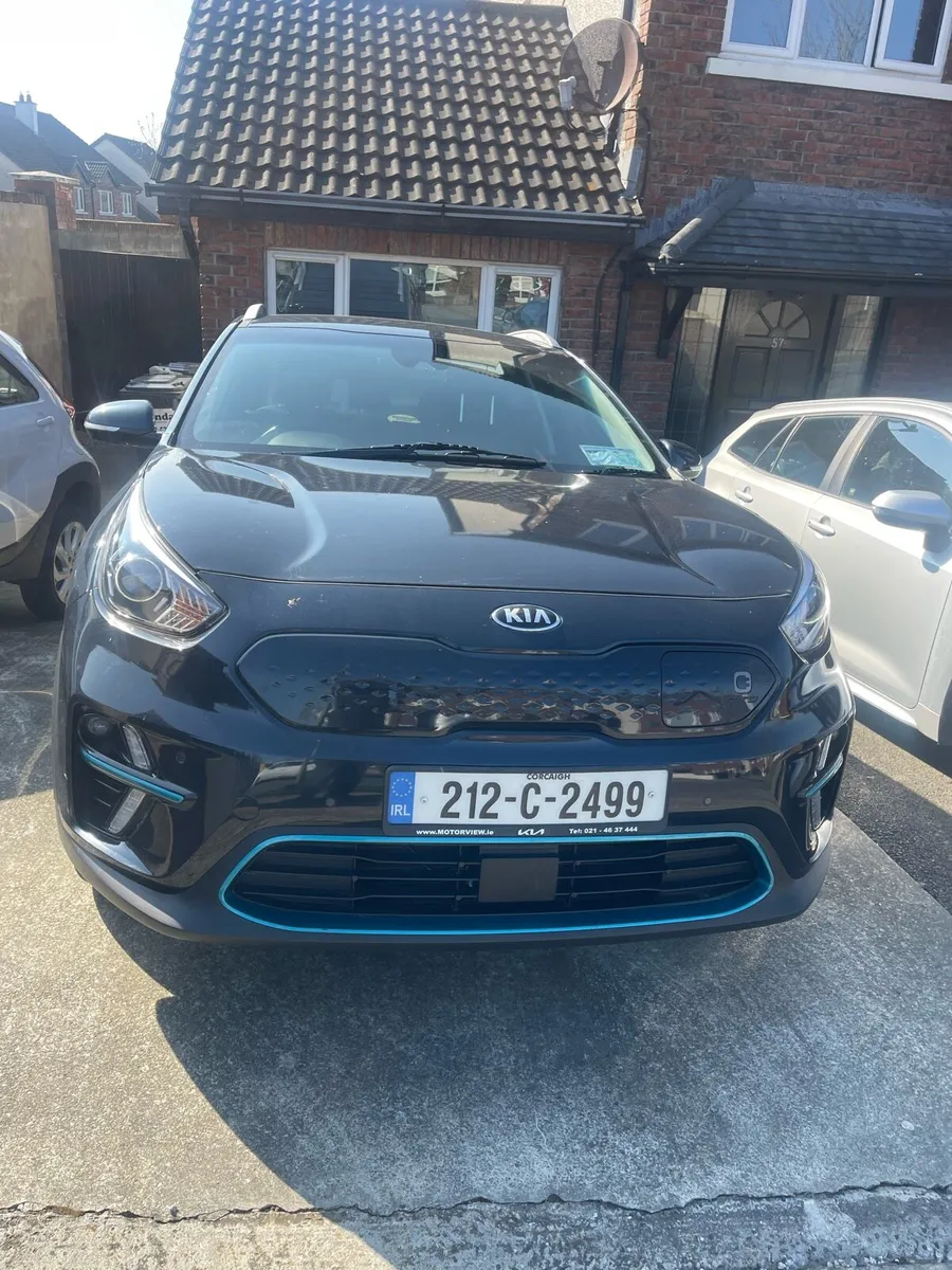 Car - Image 1