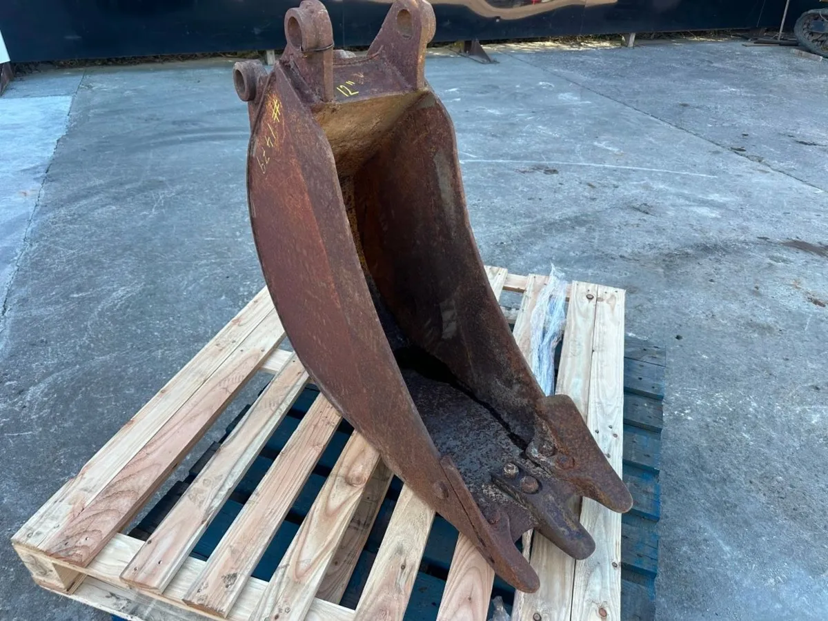 12" DIGGING BUCKET ... 45MM ... 1479 - Image 4
