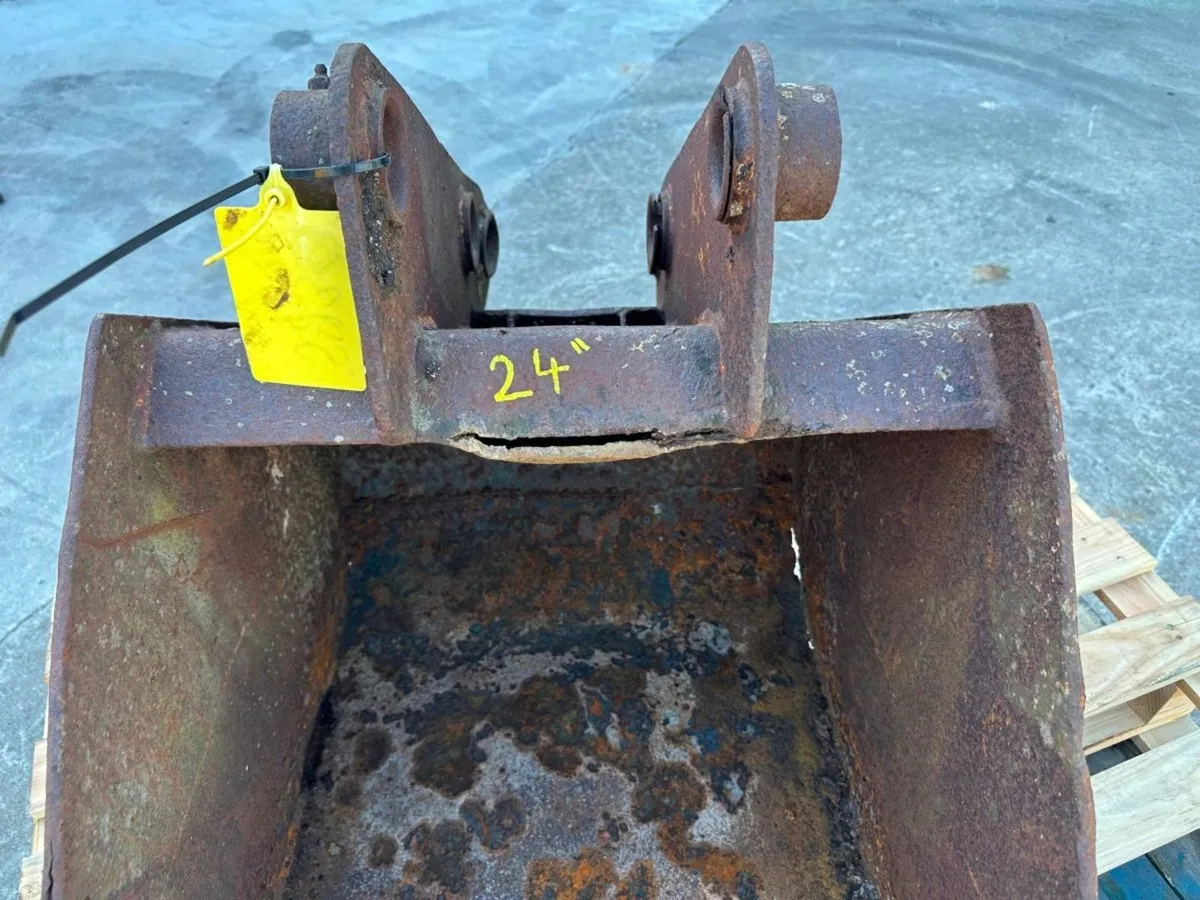 24" DIGGING BUCKET ... 45MM ...3CX ... 1473 - Image 4