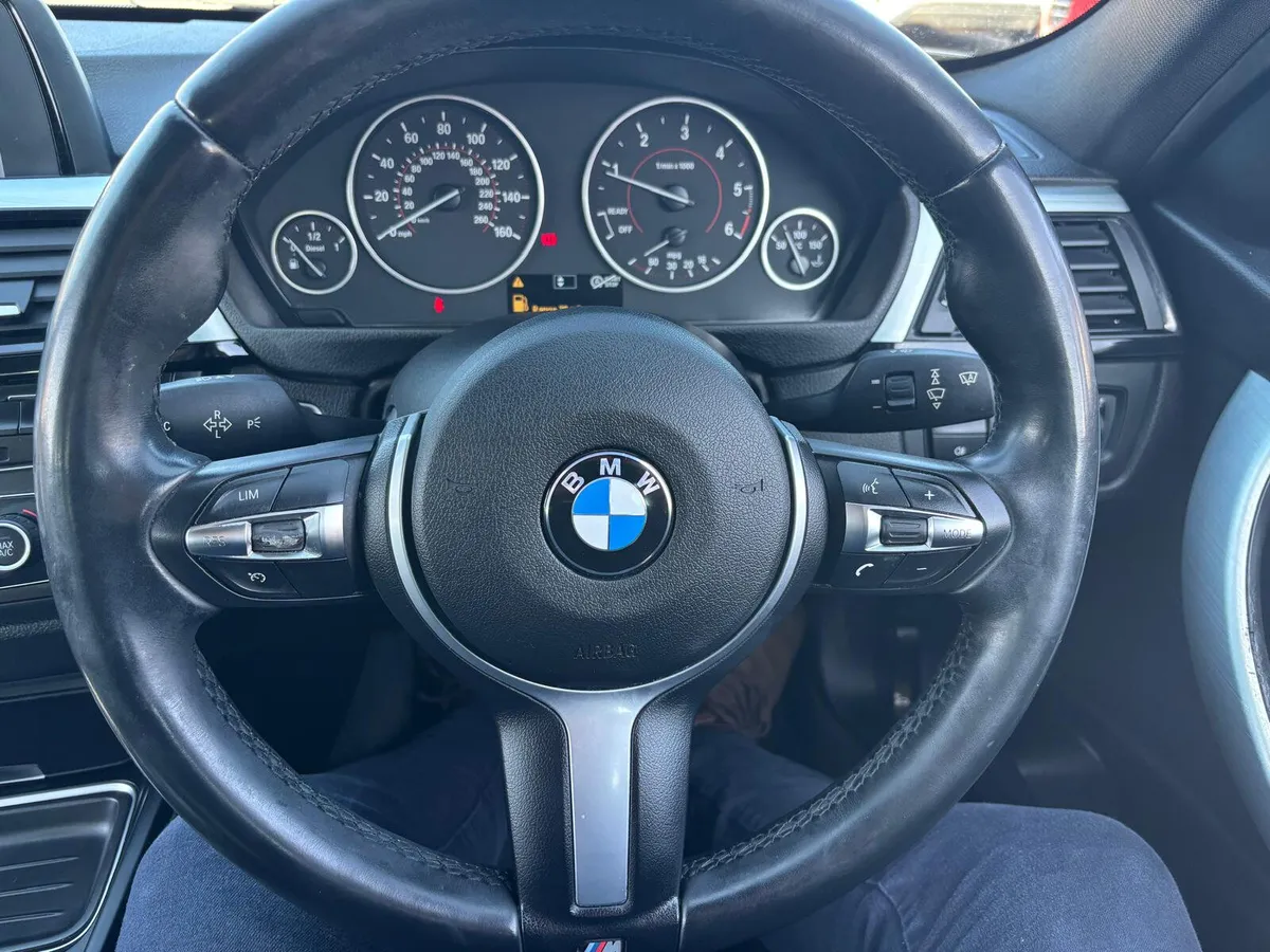 BMW 3-Series 2014  320 D  M  SPORT - Image 4