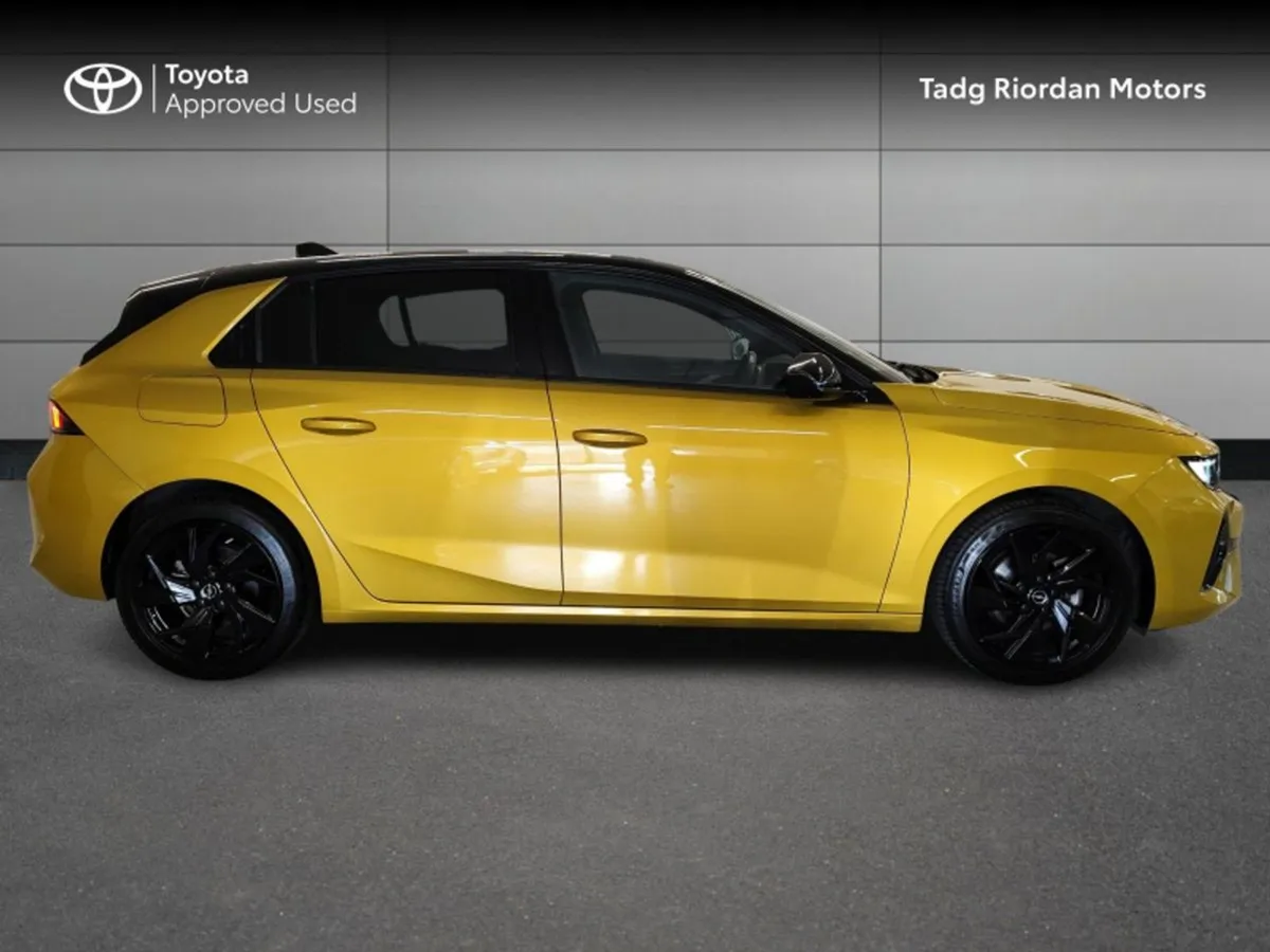 Opel Astra 5 DR Hatch-sri-1.2 130PS 130PS-PETRO - Image 3