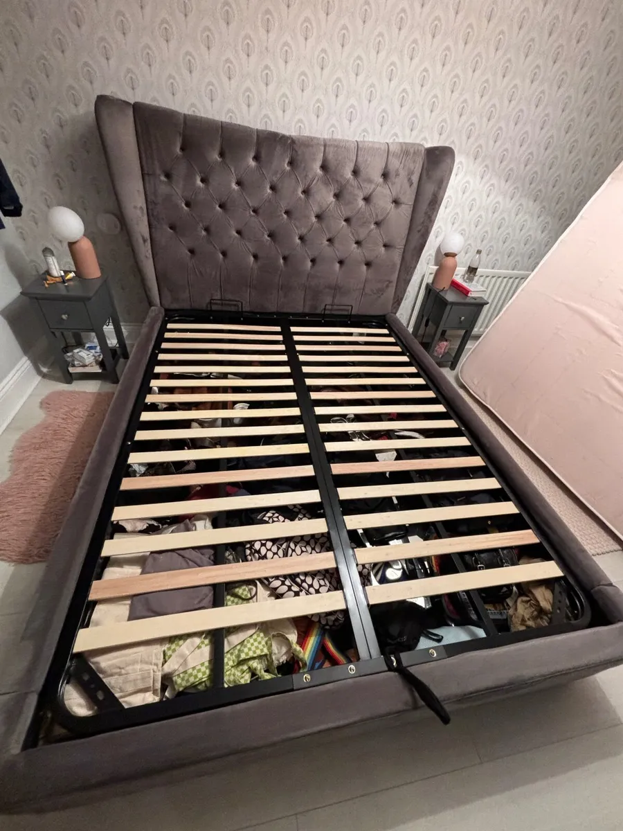 Bed Frame 5 ft King size w/ storage - Image 4